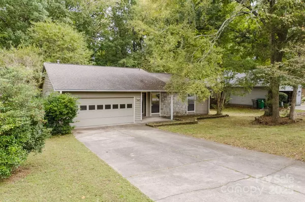 Charlotte, NC 28226,3844 Sweetgrass LN