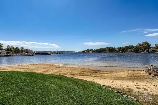 18701 Nautical DR #103, Cornelius, NC 28031