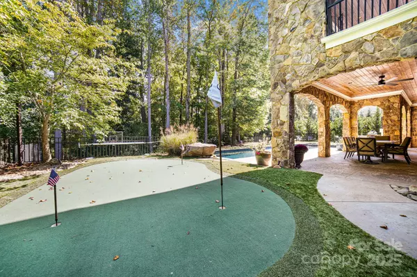 Davidson, NC 28036,920 Hudson PL