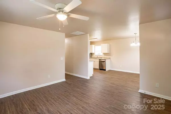 Charlotte, NC 28208,2310 Caronia ST