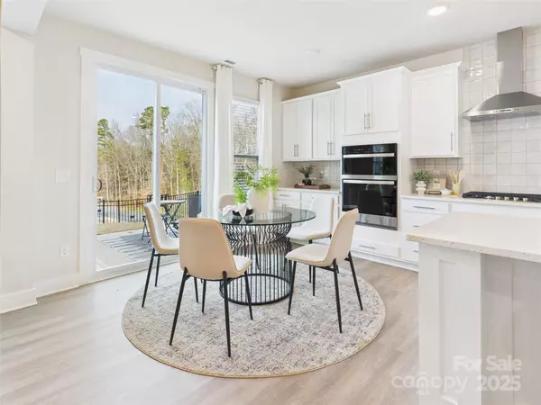 Charlotte, NC 28216,1704 Coral Bark LN #19