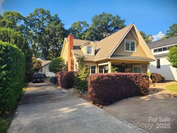 2215 Hassell PL, Charlotte, NC 28209