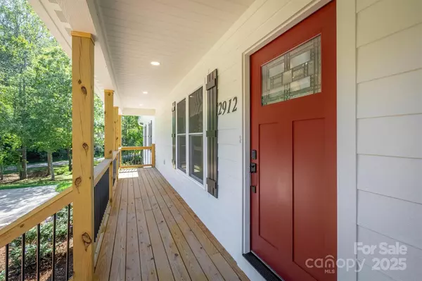 Valdese, NC 28690,2912 Woodstream DR