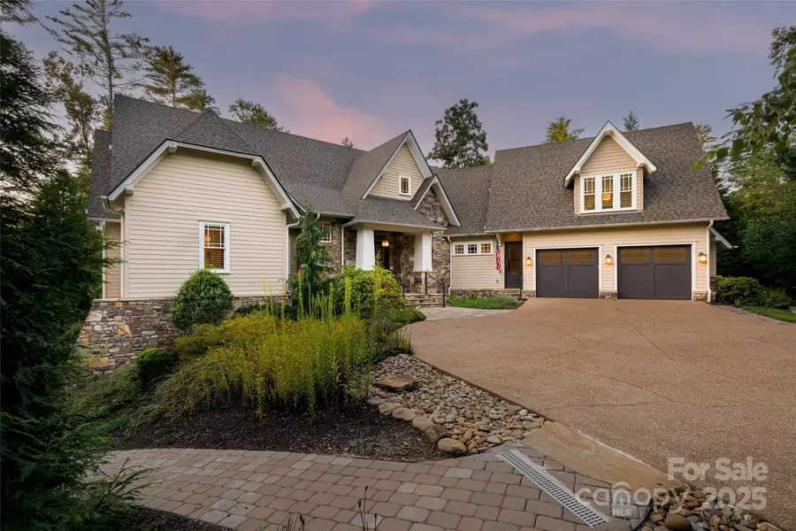 86 Brookline DR, Asheville, NC 28803