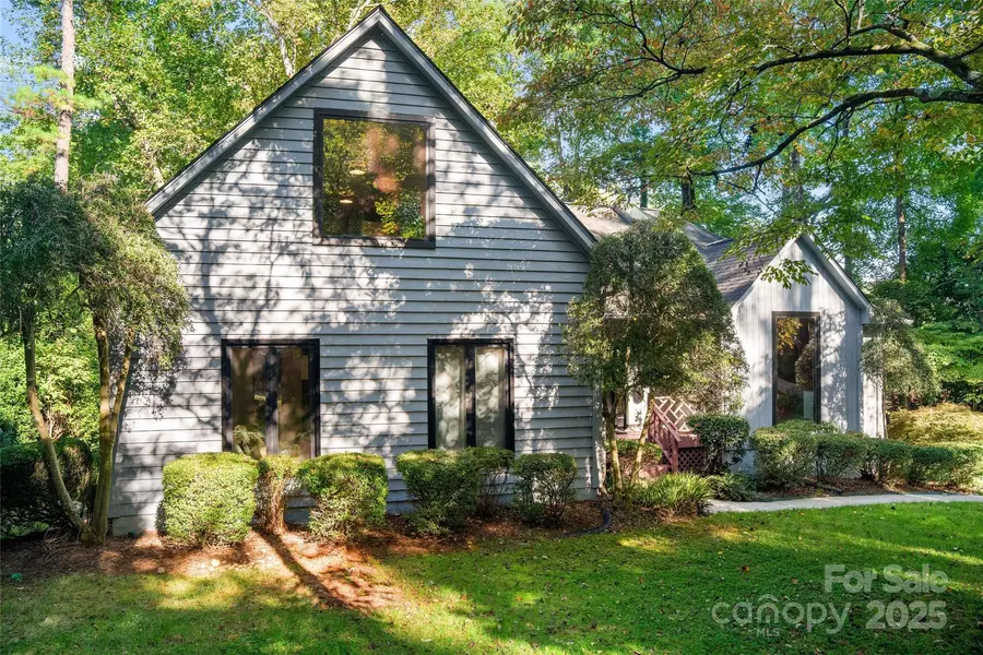 5123 Randolph RD, Charlotte, NC 28211