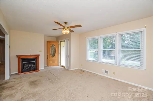Kannapolis, NC 28083,111 Landmark DR