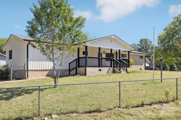 Mount Holly, NC 28120,1024 Old Mountain View RD