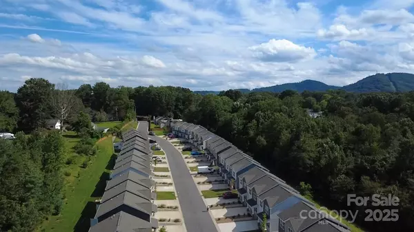 Asheville, NC 28806,83 Cain Hollow WAY