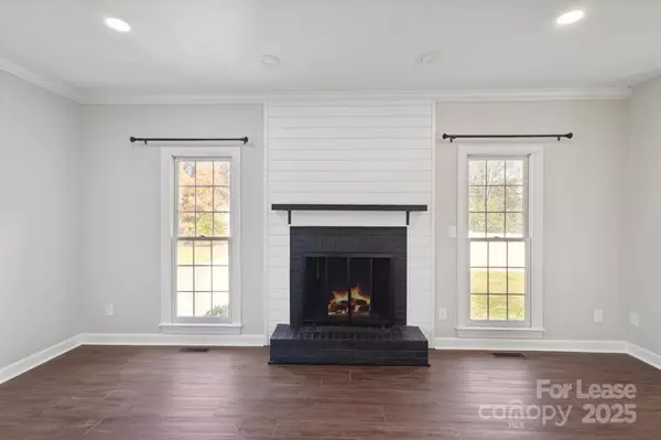 Davidson, NC 28036,104 Vista DR