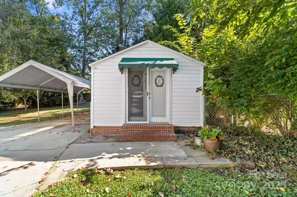 Gastonia, NC 28054,502 Dunham RD