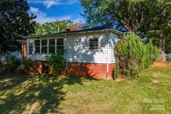 Maiden, NC 28650,508 N 1st AVE