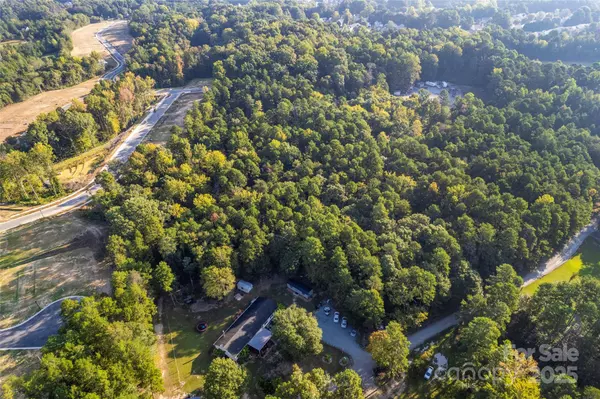 Charlotte, NC 28214,10458 Moores Chapel RD