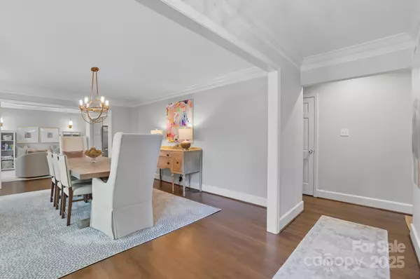 Charlotte, NC 28211,719 Peranna PL