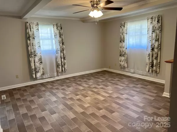 Statesville, NC 28677,120 Amber LN