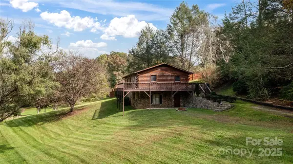 Waynesville, NC 28786,205 L And E Meadows DR