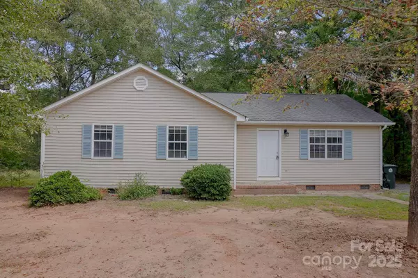 201 Killian CIR, Clover, SC 29710
