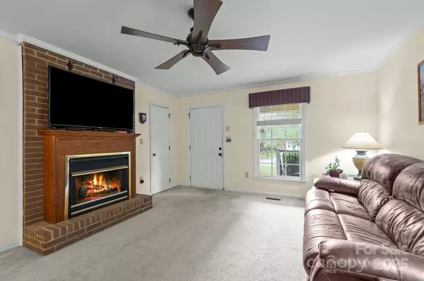 Charlotte, NC 28277,10520 Misty Ridge LN