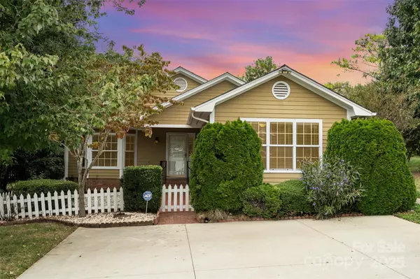 Fort Mill, SC 29715,2909 Huckleberry Hill DR