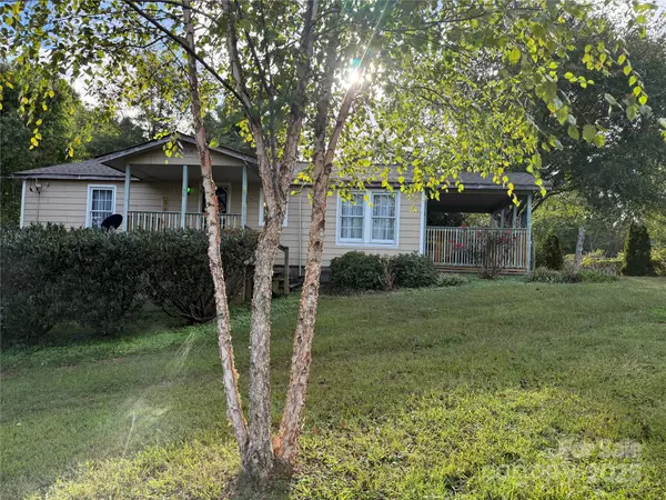 3453 Deal Mill RD, Hudson, NC 28638