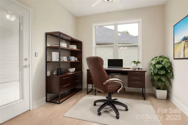 Hickory, NC 28601,829 B Wynnshire DR #58