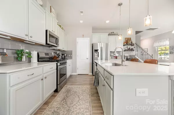 Davidson, NC 28036,12926 Robert Walker DR