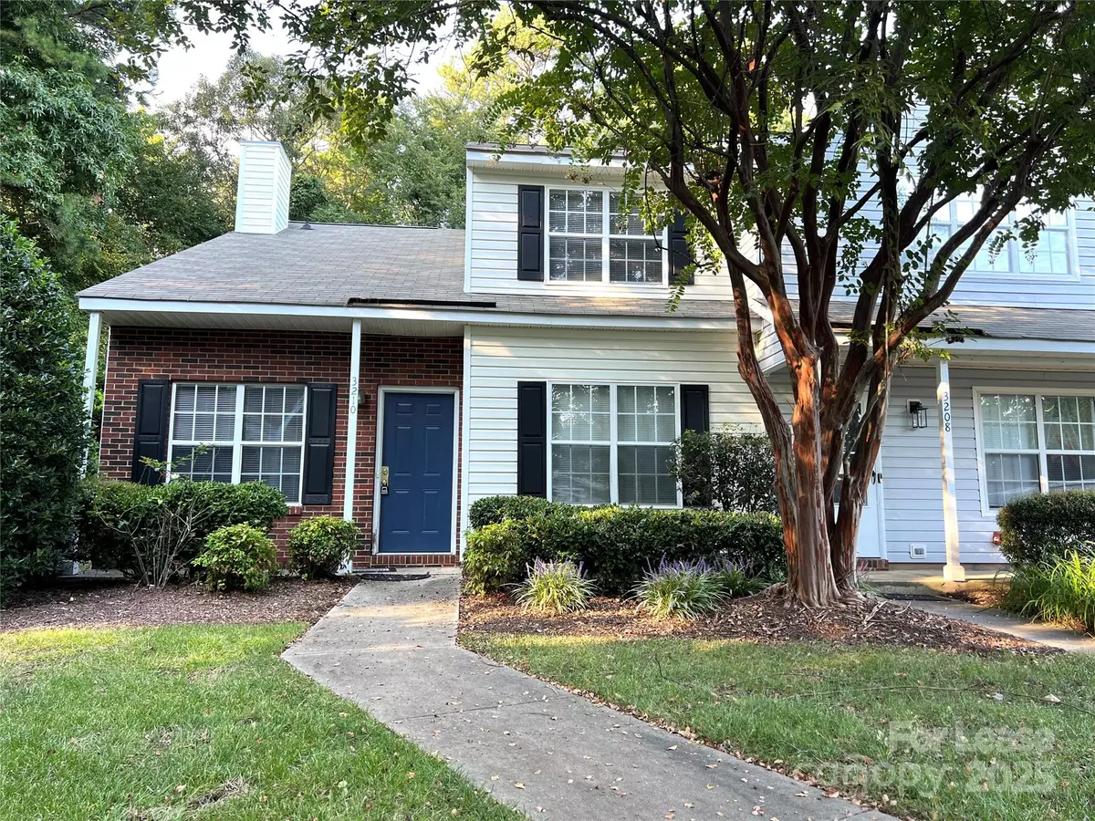 Charlotte, NC 28269,3210 Summercroft LN