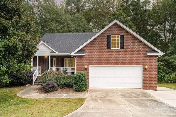 118 Southern Pine DR, Shelby, NC 28152
