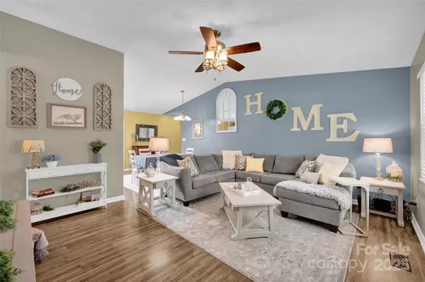 Stony Point, NC 28678,48 Jeannes CT