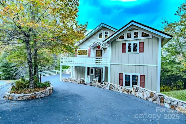 206 Pinnacle Ridge RD, Beech Mountain, NC 28604