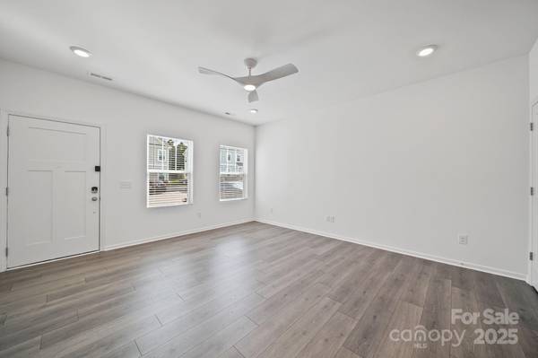 Winston Salem, NC 27103,1723 Granby Heights RD