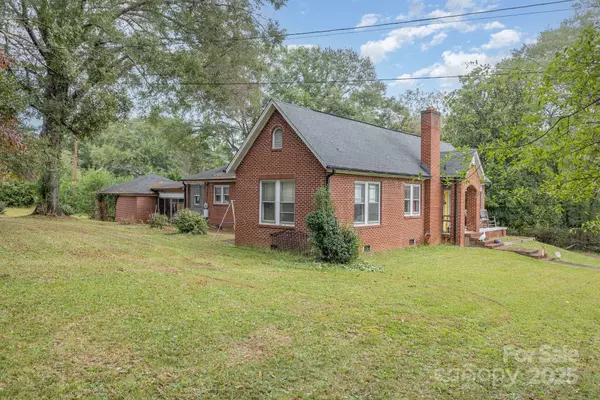 Shelby, NC 28150,324 Beaumonde AVE