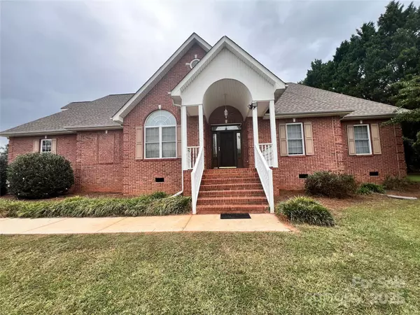 807 Tranquil Knoll LN, York, SC 29745