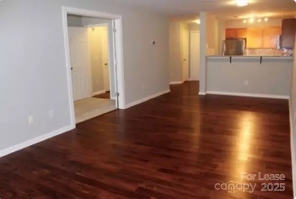 Greensboro, NC 2741,1310 Fleming RD #P