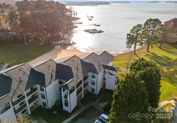 Cornelius, NC 28031,17811 Half Moon LN #E