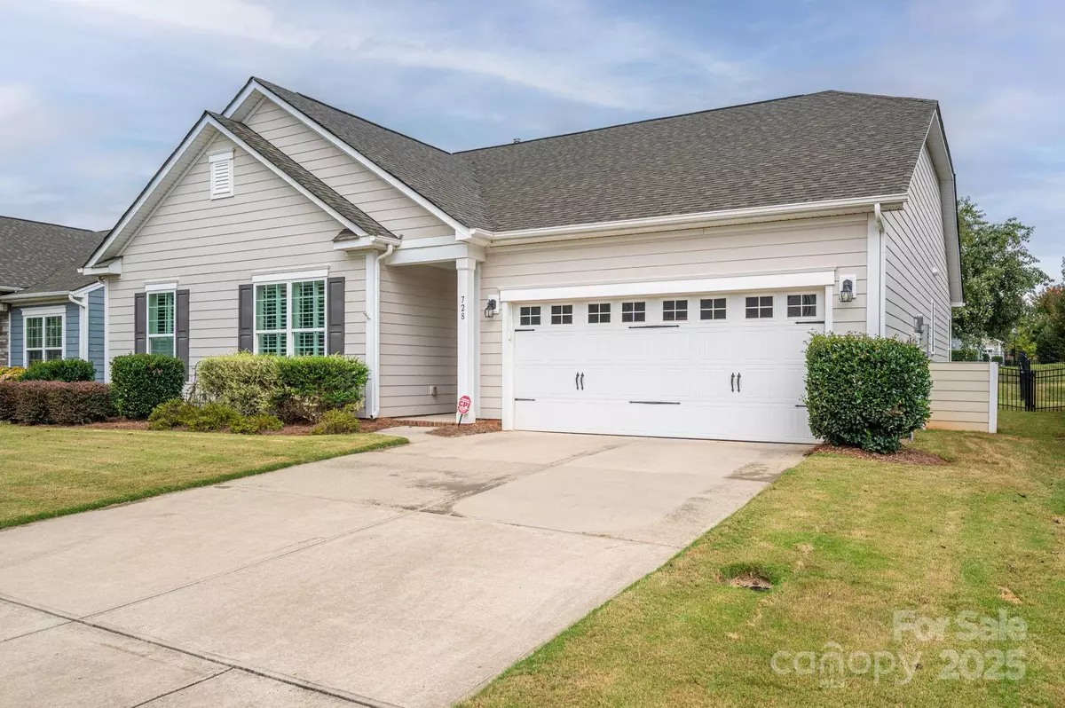 Belmont, NC 28012,728 Wood Lily DR