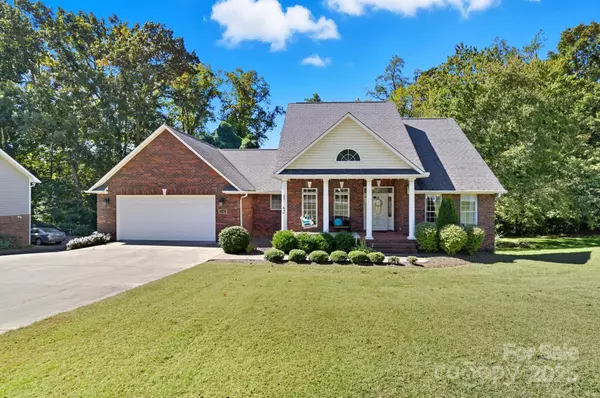 131 Gossett CT #13, Mooresville, NC 28115