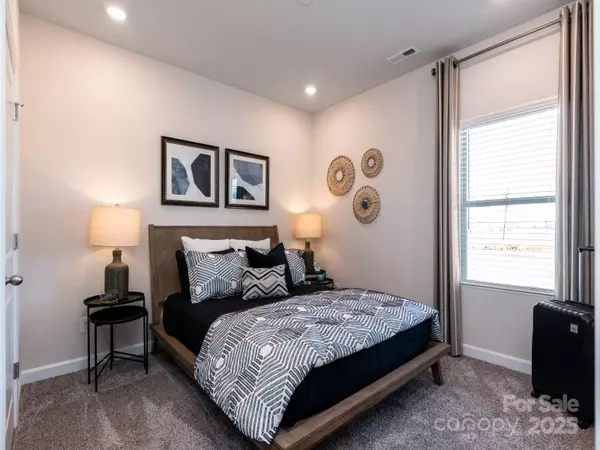 Salisbury, NC 28144,136 Pantego PL