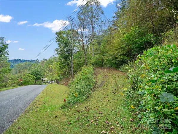0 Sweet Creek RD, Bakersville, NC 28705