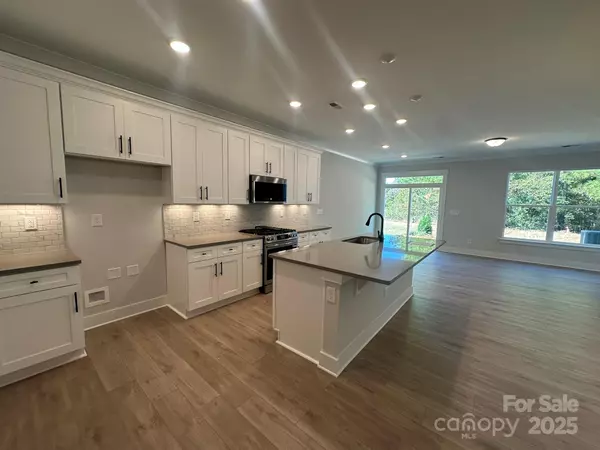 Waxhaw, NC 28173,111 Viburnum RD