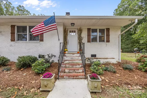 Monroe, NC 28112,1813 Doster RD