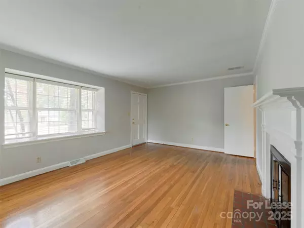 Charlotte, NC 28209,3630 Moultrie ST