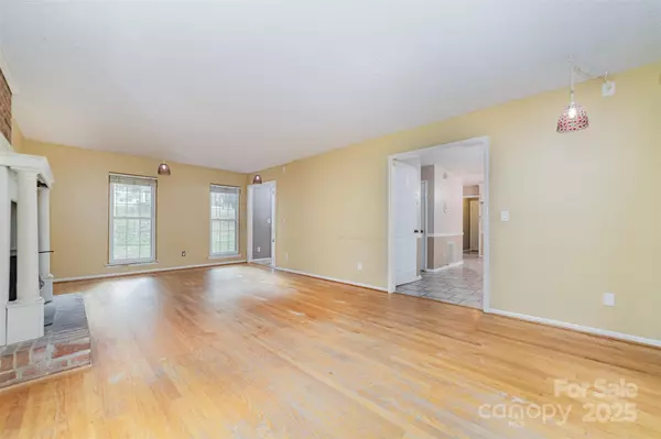 Charlotte, NC 28215,11539 Gelding DR