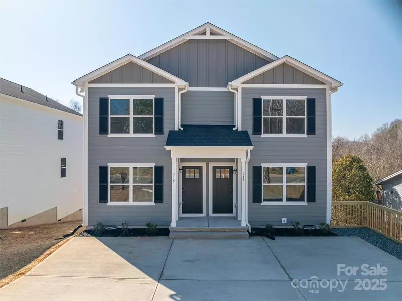 104 10th AVE SE, Hickory, NC 28602