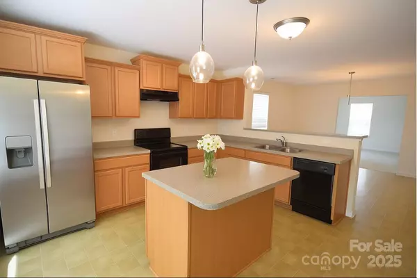 Charlotte, NC 28216,346 Cornielle LN