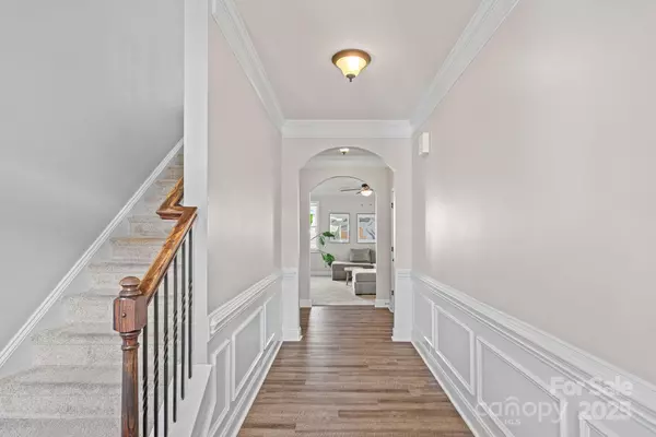 Charlotte, NC 28214,414 Knothole LN