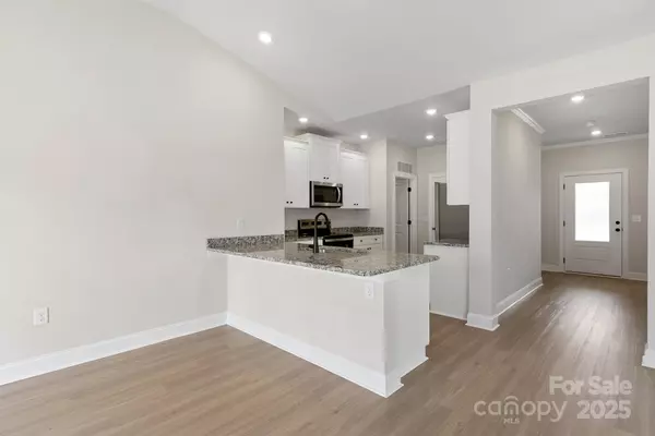 Charlotte, NC 28215,4033 Bolo DR