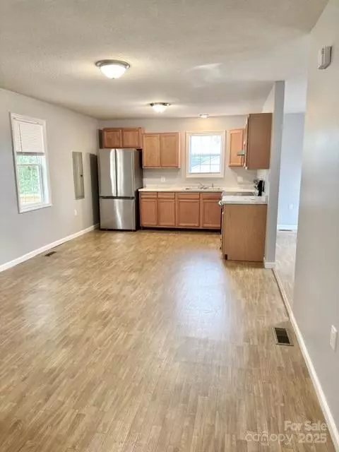 Morganton, NC 28655,103 Habitat LN