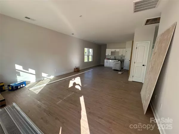 Kannapolis, NC 28081,1762 Plaza AVE