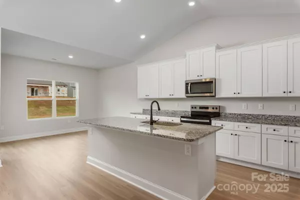 Charlotte, NC 28215,4016 Bolo DR