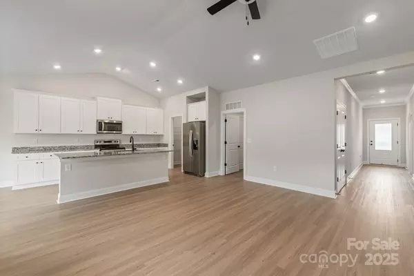 Charlotte, NC 28215,4029 Bolo DR